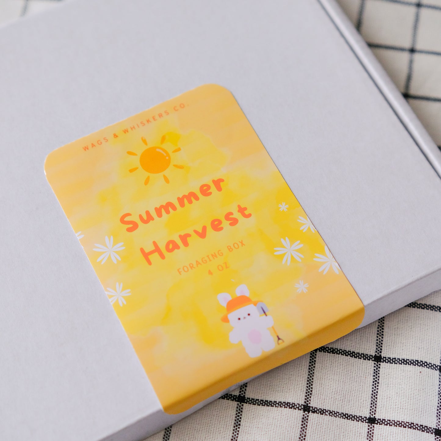 Summer Harvest | Foraging Box (NEW) *dehydrated peaches are replaced with dehydrated apples*