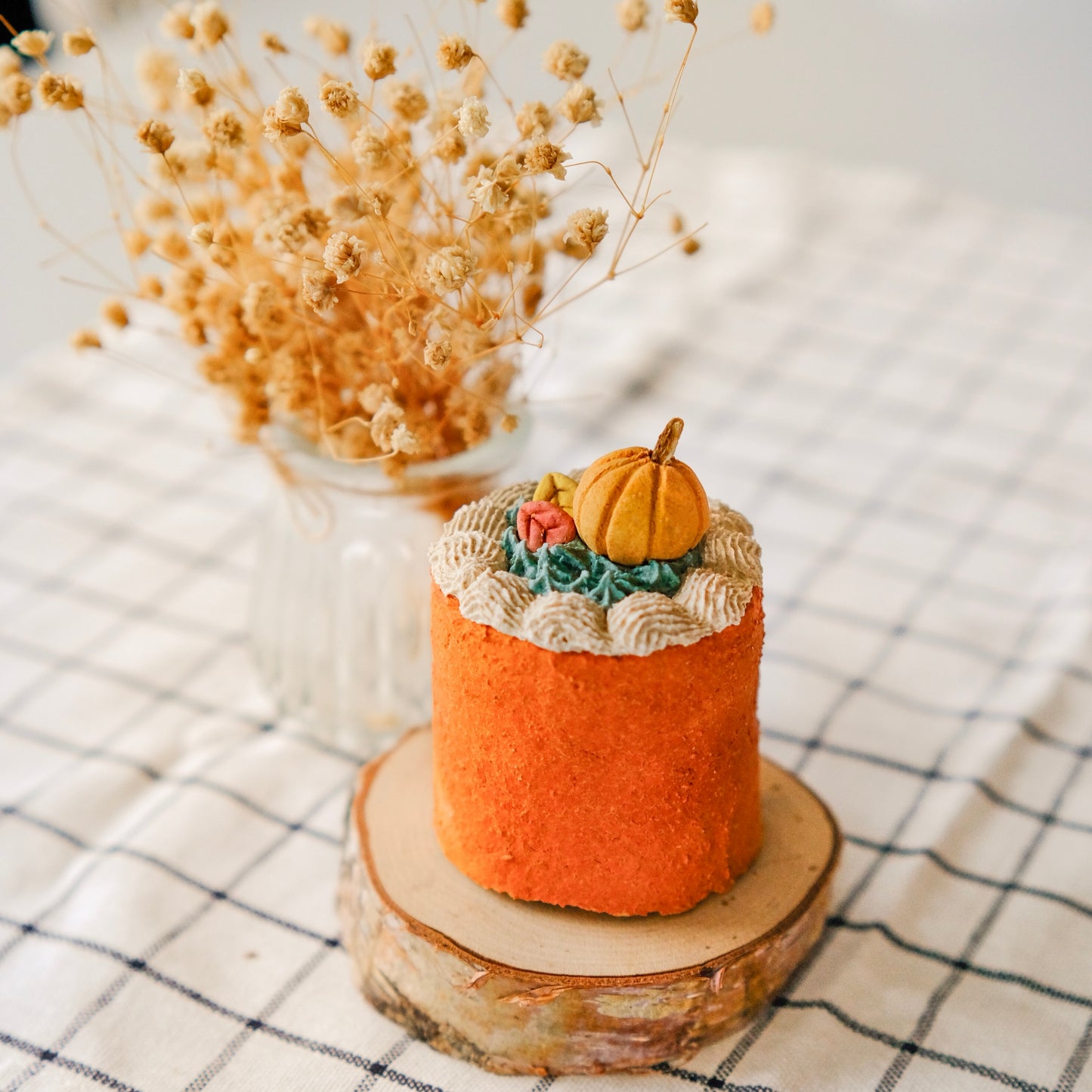 Mini Pumpkin Harvest Cake | SEASONAL