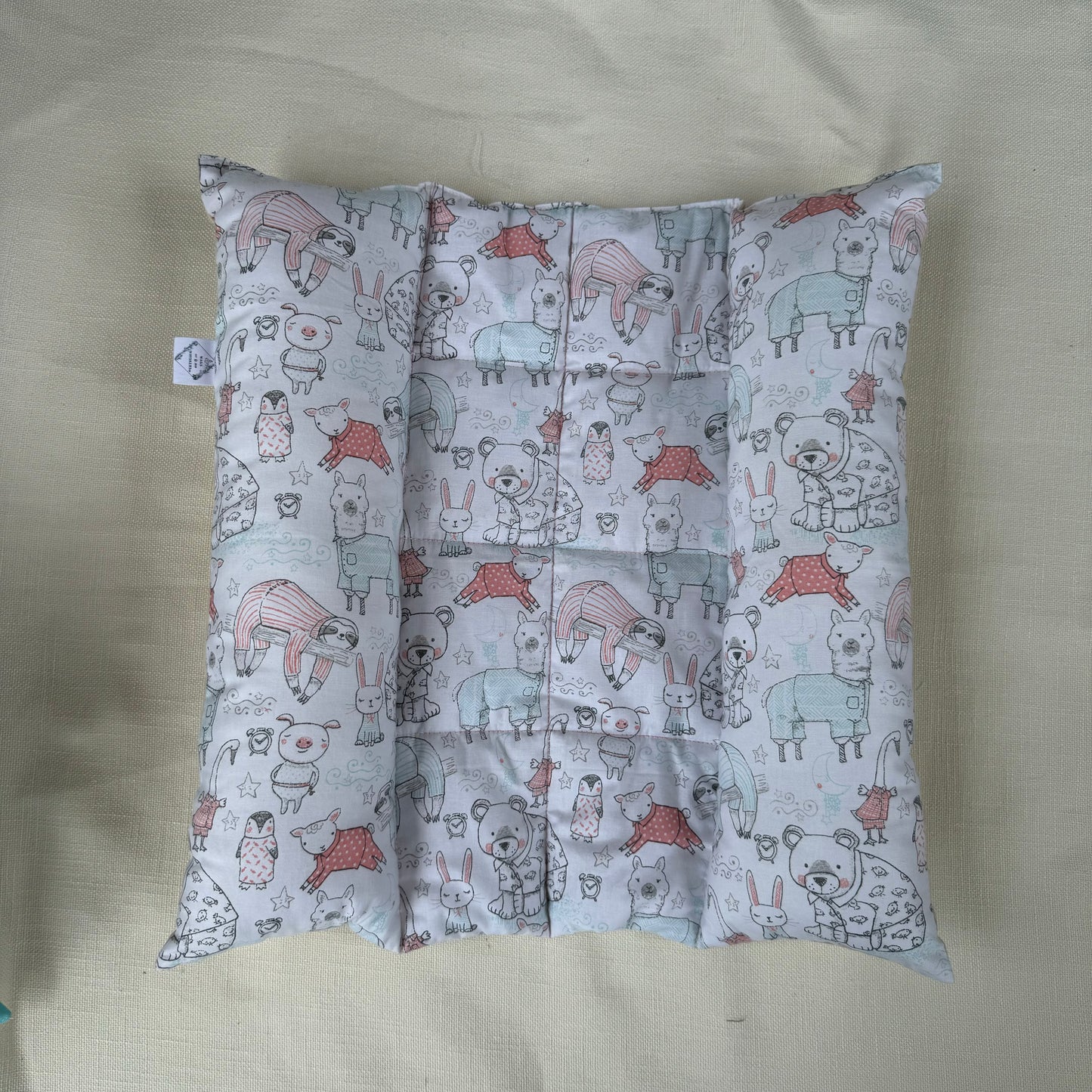 (ONLY 1) MEDIUM Bun Bed *20% off automatically applied at checkout* - PJ friends