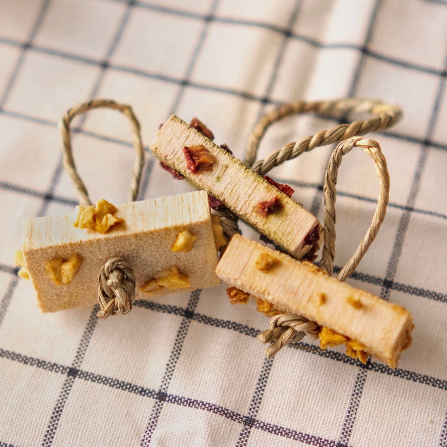 Balsa Chews