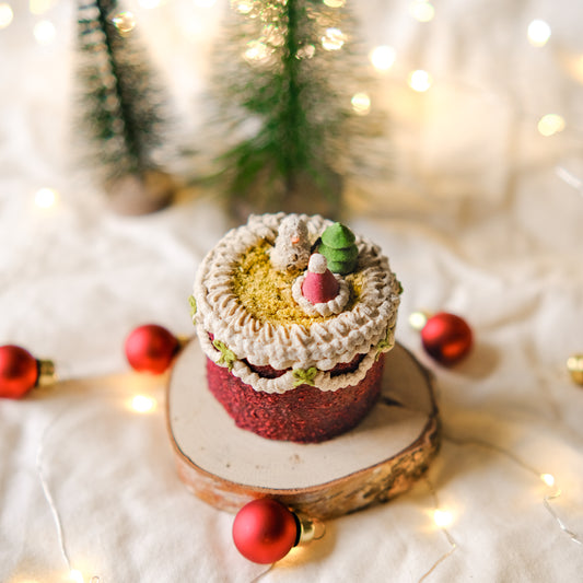 Holiday Berry Mini Cake