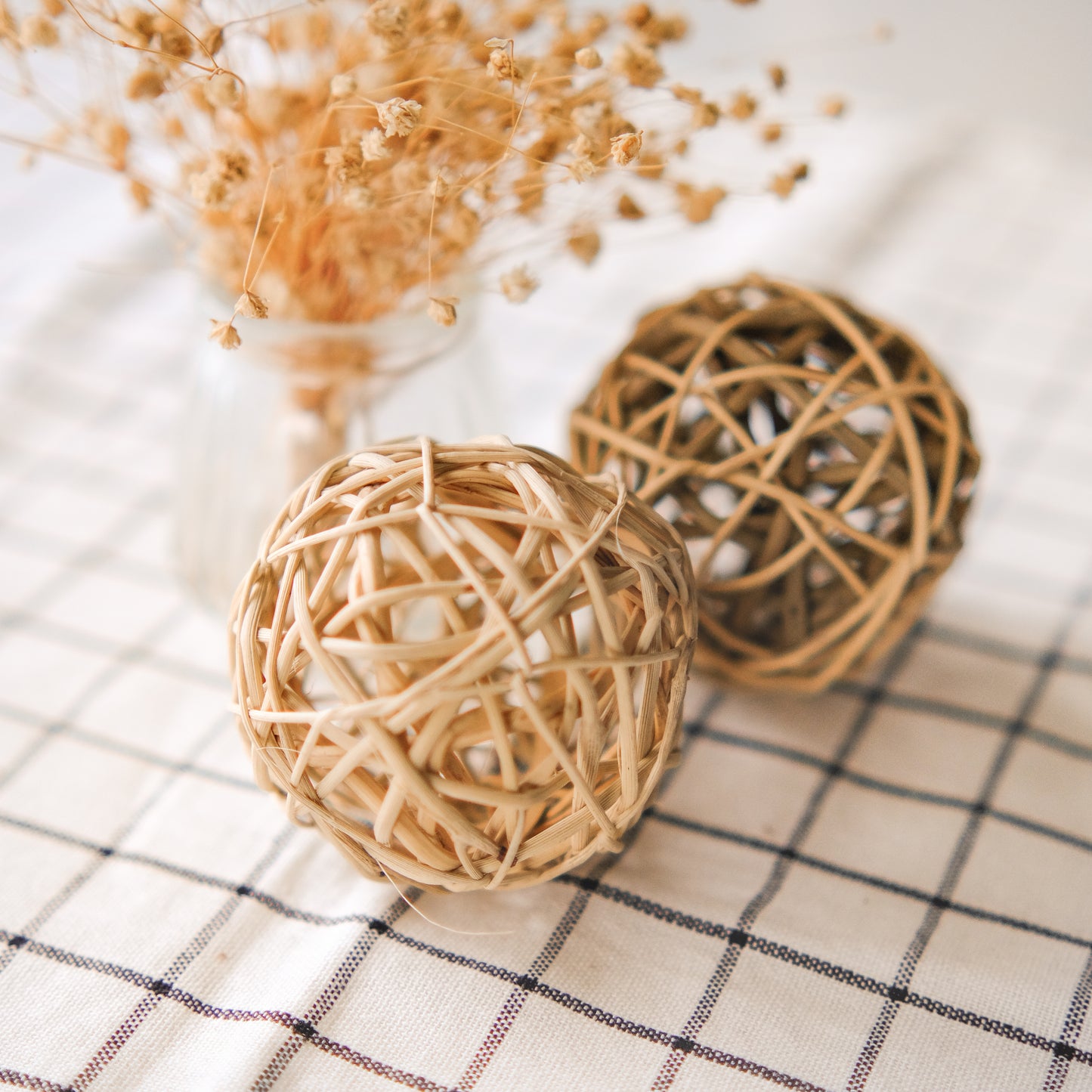 3" Wicker Ball (Natural)